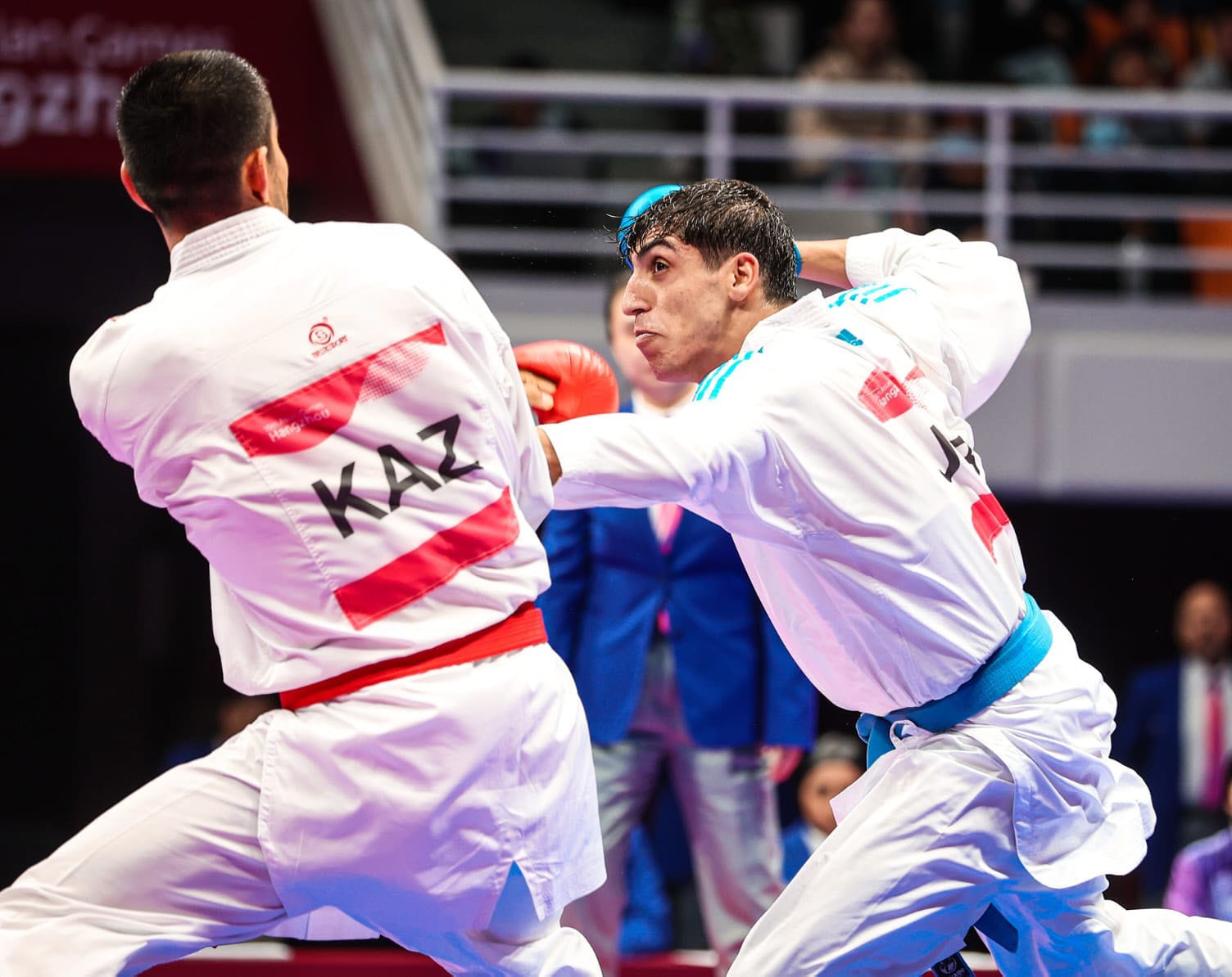 لاعب منتخب الكراتيه الجعفري يتأهل إلى نهائي الدوري العالمي لاعب منتخب الكراتيه الجعفري يتأهل إلى نهائي الدوري العالمي