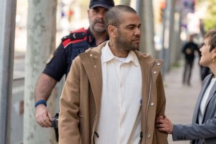 إسبانيا: النيابة تصدم داني ألفيش وتستأنف حكم إدانته باغتصاب شابة