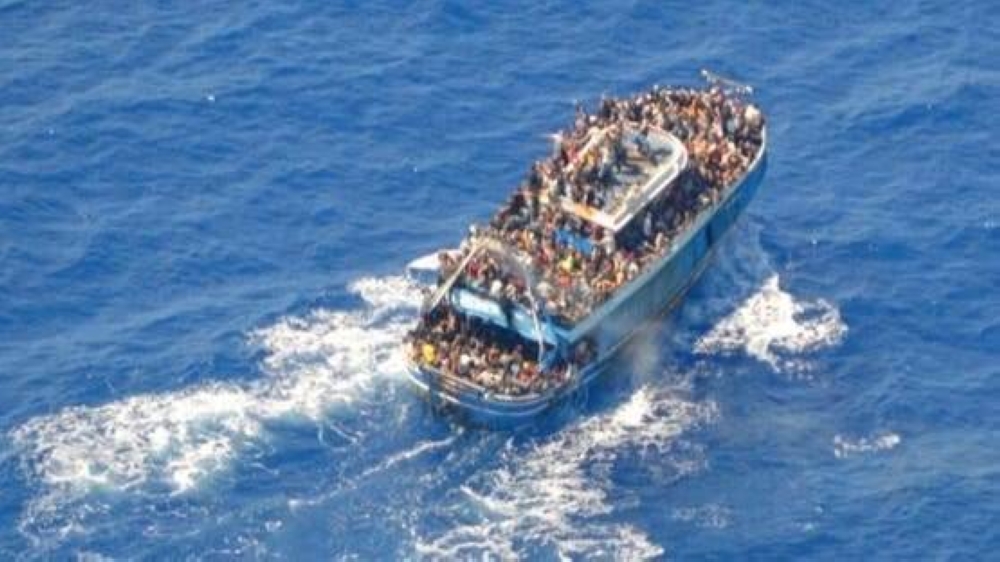 نجاة 62 مصرياً من الغرق في رحلة هجرة غير شرعية