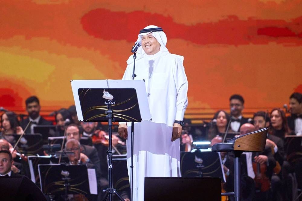 محمد عبده لـ«عكاظ»: خالد الفيصل شريك مهم في مسيرة نجاحاتي.. ومدرسة إبداع مستقلة محمد عبده لـ«عكاظ»: خالد الفيصل شريك مهم في مسيرة نجاحاتي.. ومدرسة إبداع مستقلة