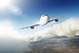 من كوالالمبور إلى سيدني.. راكب يحول رحلة هادئة إلى جحيم