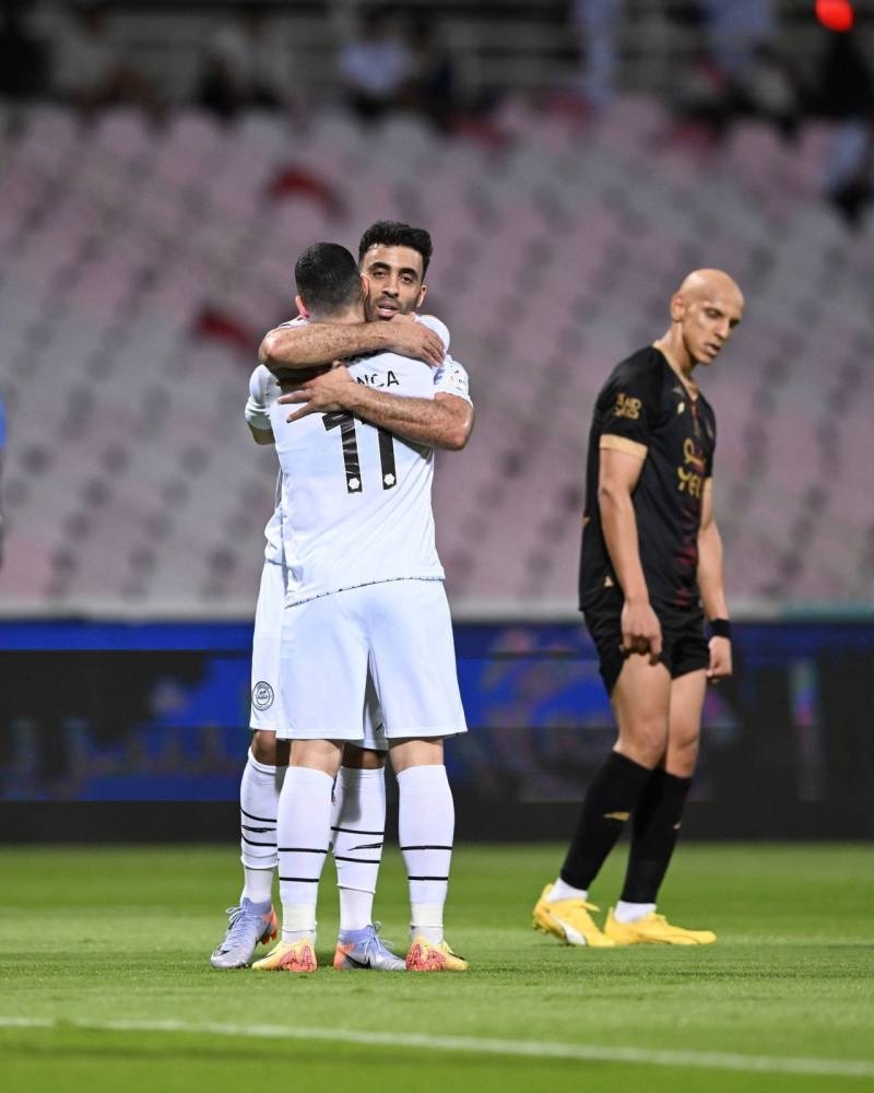 «الساطي» يطارد لقبين في «روشن»