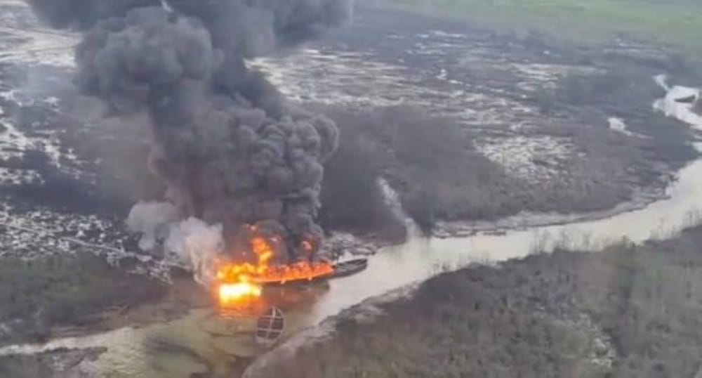 148 قتيلاً في احترق قارب.. امرأة تتسبب في كارثة الكونغو 148 قتيلاً في احترق قارب.. امرأة تتسبب في كارثة الكونغو