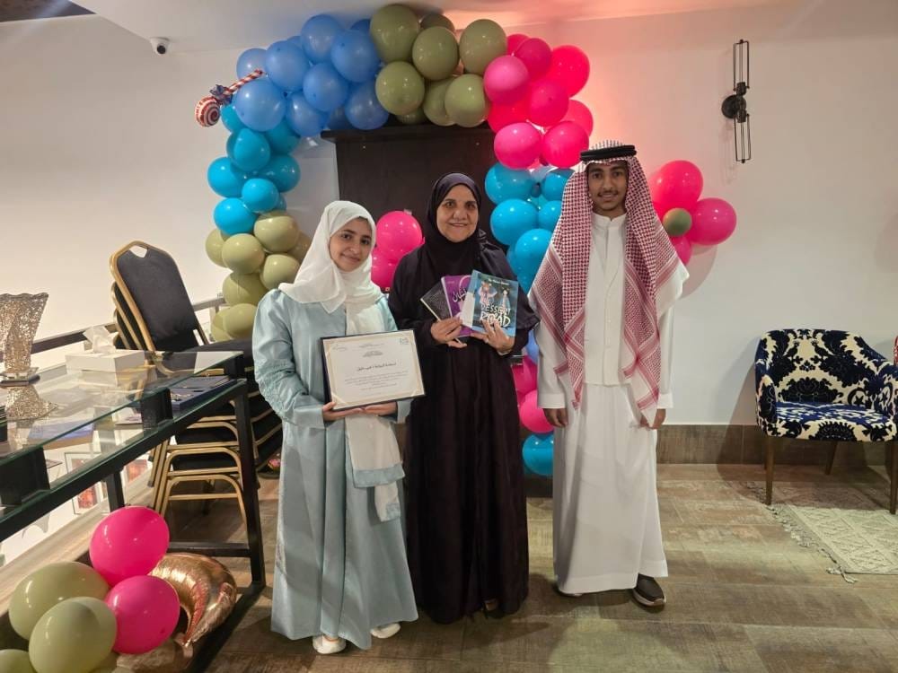 كيف قاد «طريق الحلوى» «الروائية الأصغر» إلى الكتابة ؟