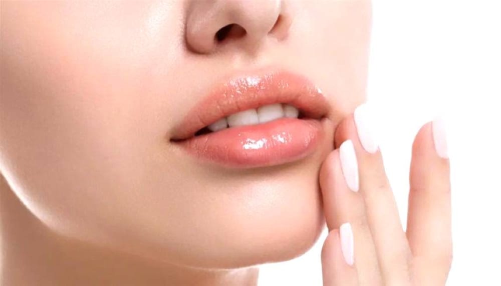 الرجال لا يفضلون مشاهدة الشفاه المحقونة بـ «الفيلر» الرجال لا يفضلون مشاهدة الشفاه المحقونة بـ «الفيلر»