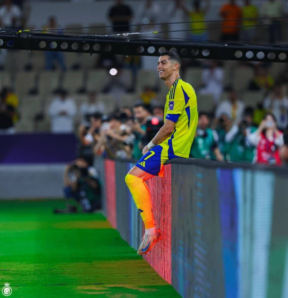 لغة الجسد لا تكذب.. «رونالدو» يتربع على عشق النصر لغة الجسد لا تكذب.. «رونالدو» يتربع على عشق النصر