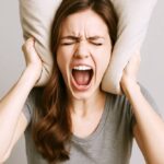 «علاج الصراخ».. متنفس مؤقت أم حاجة نفسية عميقة ؟