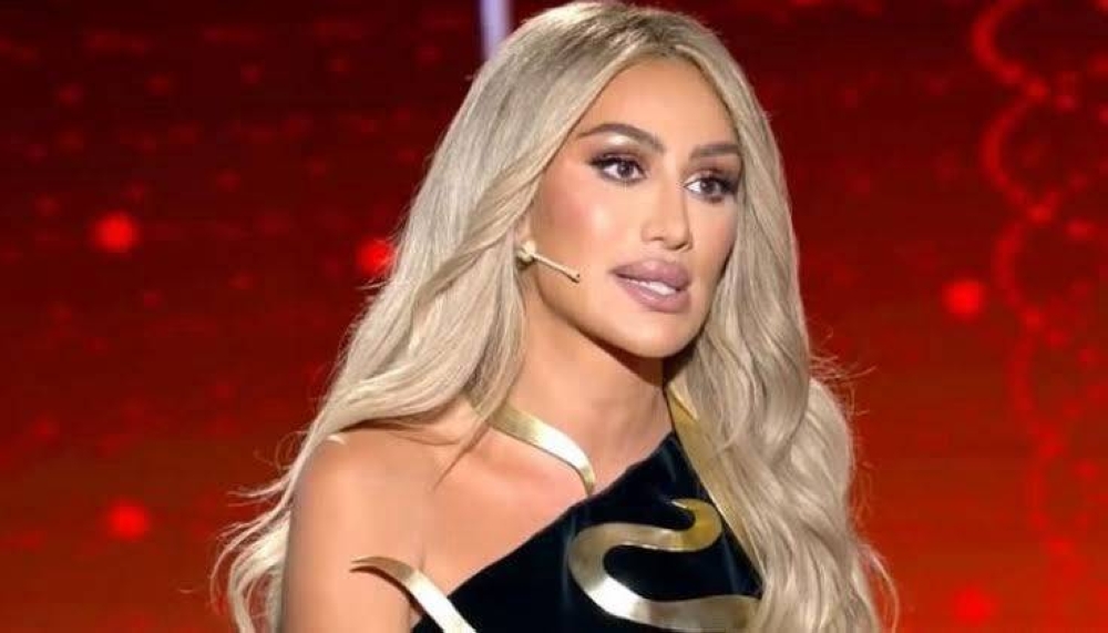 مايا دياب تفتح النار على مشاهير الـ«سوشال ميديا».. ما القصة؟ مايا دياب تفتح النار على مشاهير الـ«سوشال ميديا».. ما القصة؟