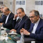 وزير الخارجية الإيراني: العقوبات الأمريكية تقوض جدية التفاوض