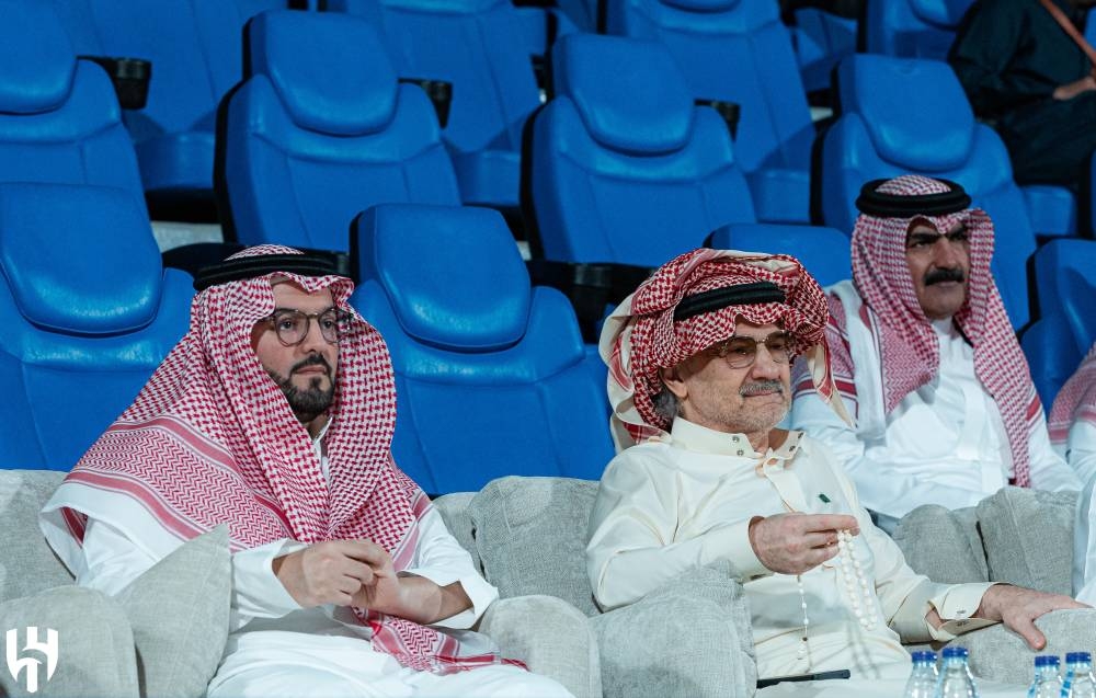 مصادر لـ«عكاظ»: ابن نافل لن يغادر قبل كأس العالم.. و«أنشيلوتي» مسألة وقت
