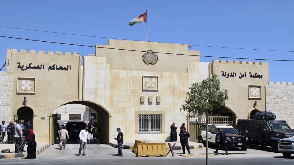 الأردن: السجن 20 عاماً لـ 4 إرهابيين لحيازتهم مواد متفجرة وأسلحة وذخائر