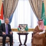وزير الخارجية يبحث مع نظيره السعودي جهود إنهاء العدوان على غزة