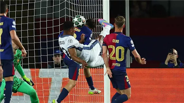 إنتر ميلان يعود بتعادل ثمين مع برشلونة