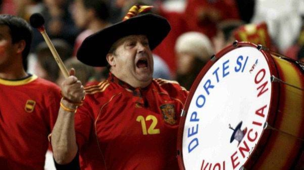 الموت يغيب أشهر مشجعي المونديال ومنتخب إسبانيا