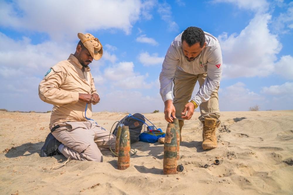 في إطار الجهود الإنسانية السعودية الرائدة في اليمن.. «مسام» ينتزع 1839 لغماً في أسبوع