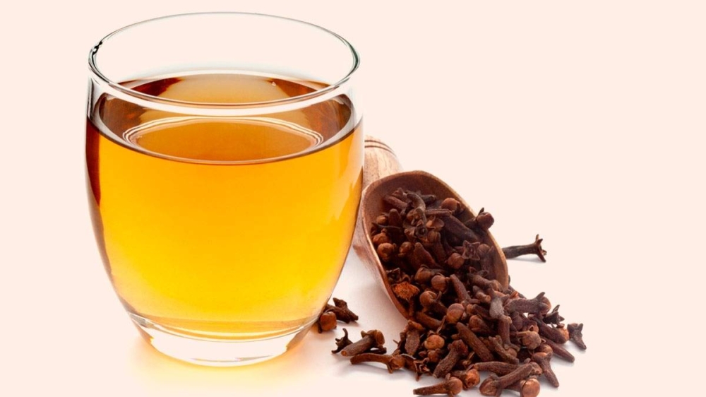 شاي القرنفل.. كوب يومي يعزز صحتك ويحميك من الأمراض