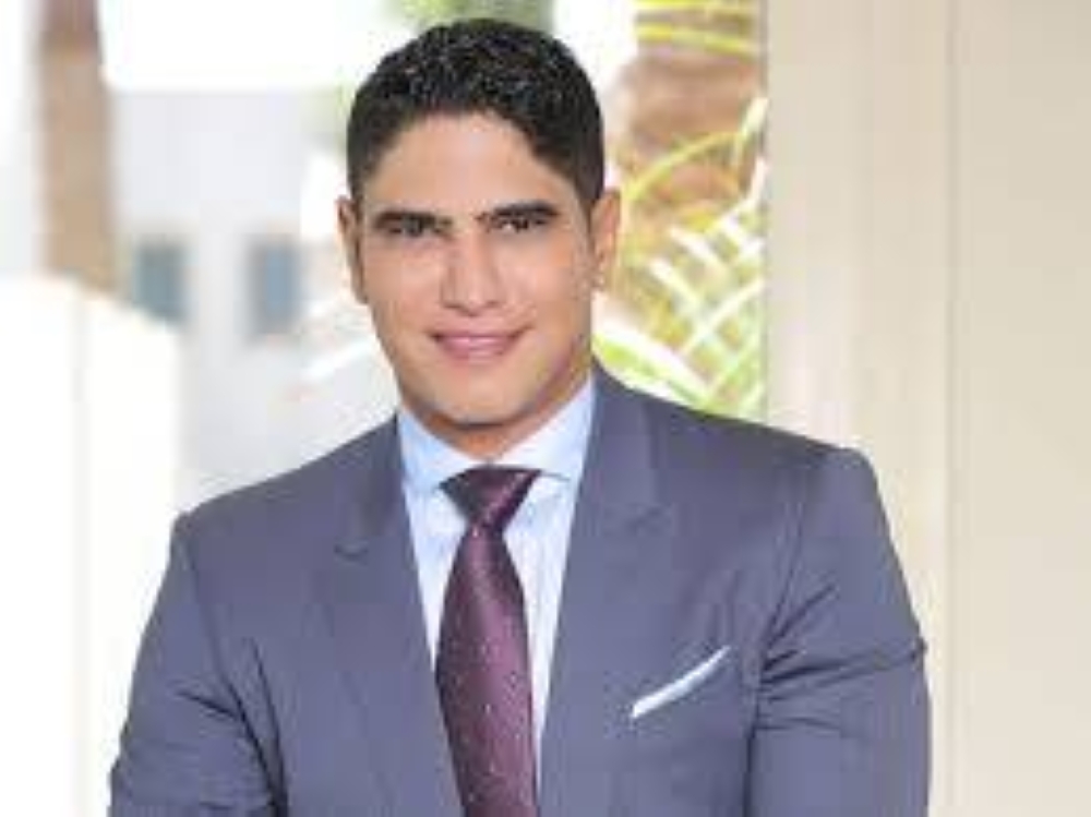 دفع 100 ألف دولار لمنع فيديو مفبرك.. السجن 3 أعوام لمبتزي «أبوهشيمة» دفع 100 ألف دولار لمنع فيديو مفبرك.. السجن 3 أعوام لمبتزي «أبوهشيمة»