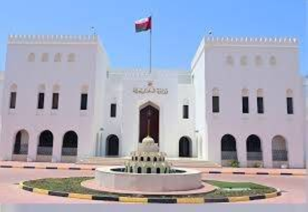 أمريكا تعلن التزامها به.. الخارجية العمانية: اتفاق يضمن حرية الملاحة بالبحر الأحمر