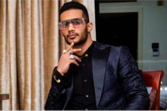 محمد رمضان يتجاهل قرار محاكمته بتهمة «إهانة العلم المصري».. ويروّج لأحدث أغانيه