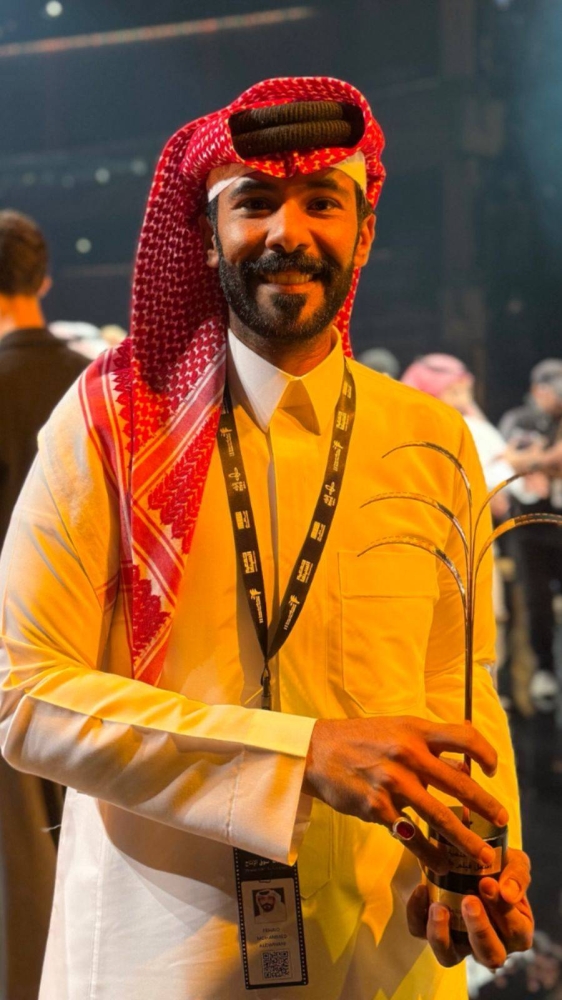 فهيد آل دمنان.. نجومية تحصد «النخلة الذهبية»