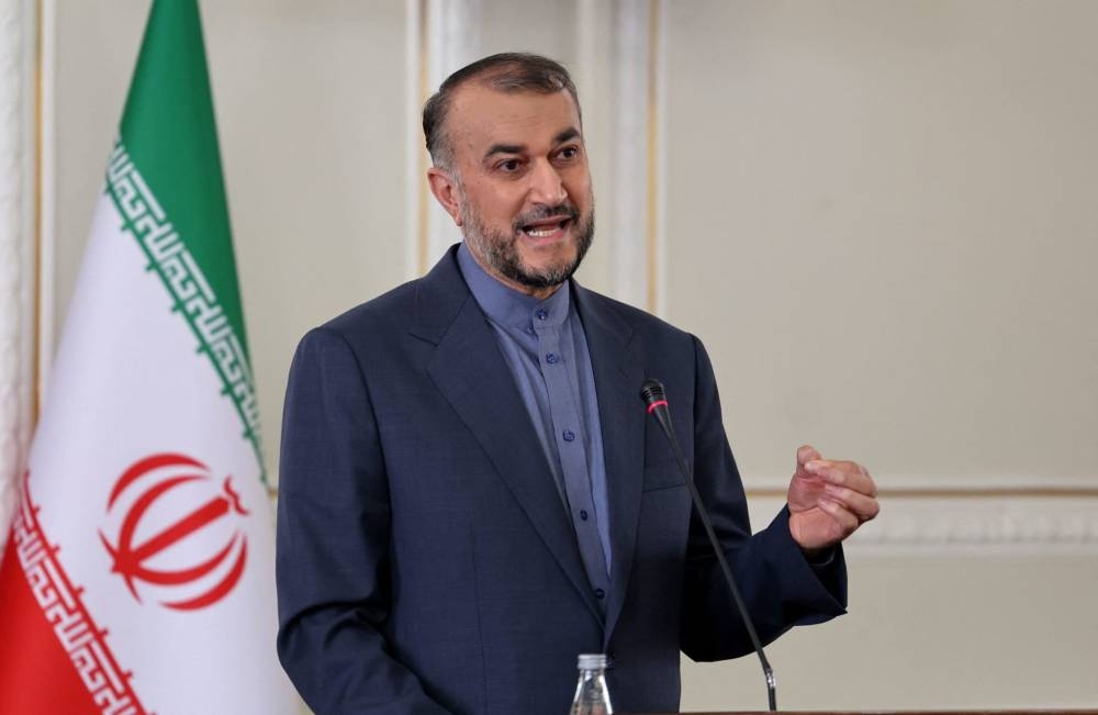 وزير الخارجية الإيراني: نواصل محادثاتنا مع أمريكا بحسن نية