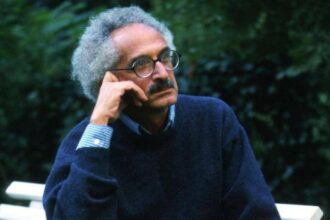 صنع الله إبراهيم يصارع المرض.. مطالبات برعاية رمز الرواية العربية