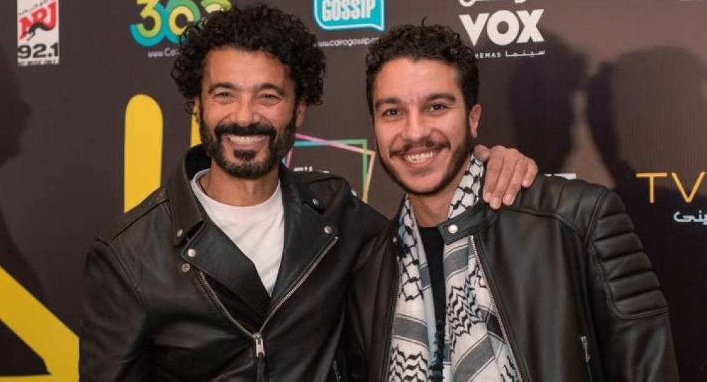 بلاغ عاجل ضد نجل فنان مصري شهير دهس شخصاً بسيارته