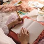 من التوحد إلى الفصام.. العلاقة المحتملة بين اليد اليسرى والدماغ