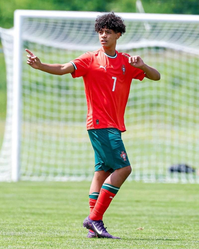 «جونيور».. ابن الوز عوام «جونيور».. ابن الوز عوام