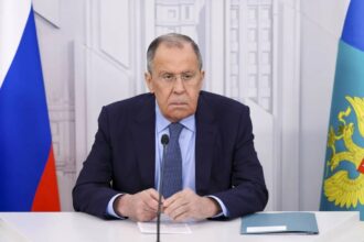 لافروف: الدور الايجابي لأمريكا أسهم في قبول كييف اقتراح بوتين
