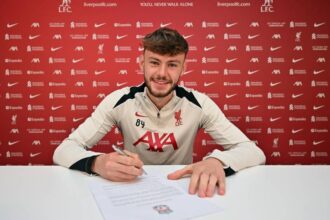 ليفربول يمدد عقد «خليفة أرنولد»