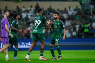 الأهلي ينتصر ويقترب من «السوبر»