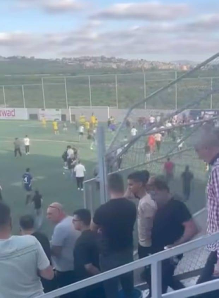 طعنة سكين تهز الكرة اللبنانية.. اعتداء مروع على لاعب