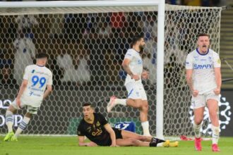 الهلال ينجو من الوحدة