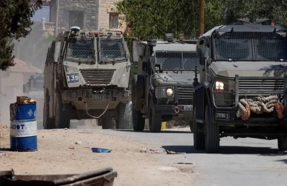 «الاحتلال» يصعد في طولكرم ويعتقل 25 فلسطينياً