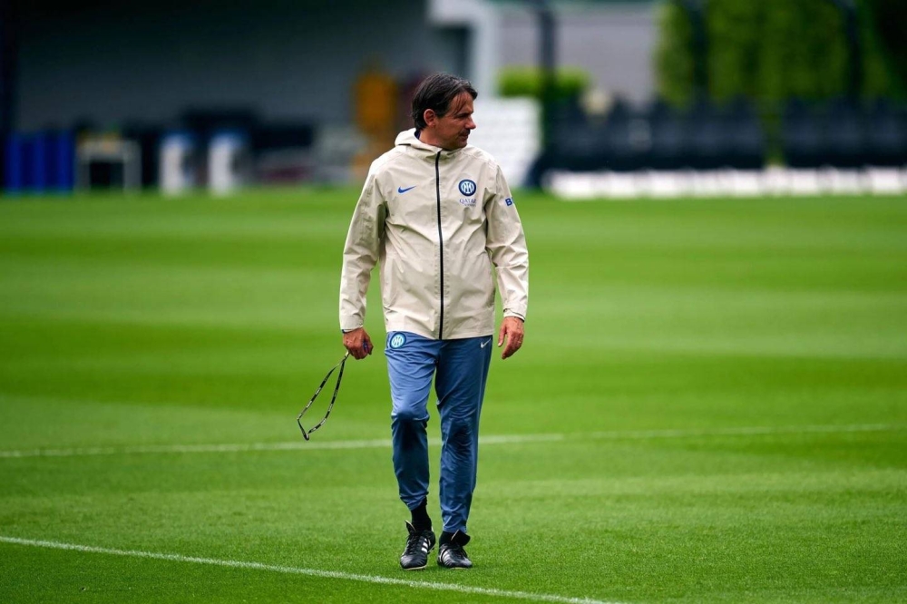 بين إنزاغي والهلال.. «خطوة» بين إنزاغي والهلال.. «خطوة»