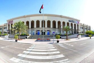 عصابة تنتحل صفة رجال أمن وتسرق 600 ألف درهم من آسيوي