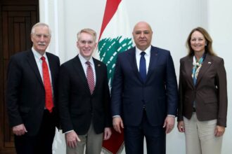 عون: نزع سلاح 3 مخيمات فلسطينية منتصف يونيو