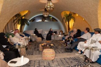 80 ﻣﻘﮭﻰ ﺛﻘﺎﻓياً ﻓﻲ 29 ﻣدﯾﻧﺔ لدمج الأدب بالحياة اليومية