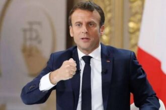 ماكرون يطالب بمنح روسيا مهلة للموافقة على وقف إطلاق النار ماكرون يطالب بمنح روسيا مهلة للموافقة على وقف إطلاق النار