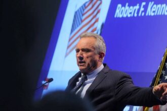 أمريكا توقف لقاح «كورونا» للحوامل والأطفال