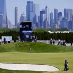 اليابان.. دب يحدّد الفائزة ببطولة غولف نسائية!