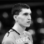 العثور على جثة لاعب بعد شهر من اختفائه