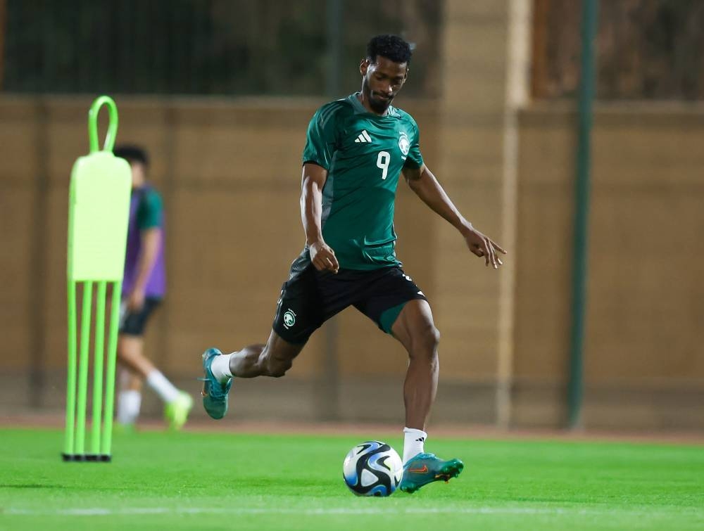 الأخضر الأولمبي يستعد لمواجهة فرنسا في بداية مشواره بـ«تولون»