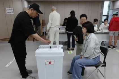 كوريا الجنوبية تبدأ التصويت المبكر للانتخابات الرئاسية