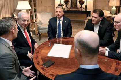 نتنياهو يناقش مقترحات ويتكوف اليوم.. والمعارضة الإسرائيلية تطالب بقبولها فوراً