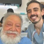 يحيى الفخراني لـ عكاظ: أنا بخير.. وأعود إلى المسرح بـ«الملك لير»