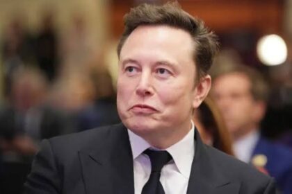 إيلون ماسك يودع منصبه.. والبيت الأبيض: خدماتك استثنائية