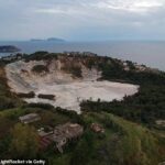 بركان إيطاليا العملاق يهدد نابلس.. تحذيرات من ثوران وشيك