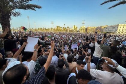 3 دول عربية تدعو لحل سياسي وإنهاء الانقسام في ليبيا